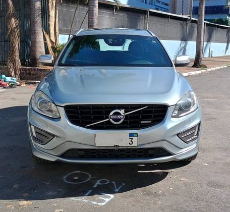 VOLVO XC60 2.0 T5 R DESIGN TURBO GASOLINA 4P AUTOMÁTICO VOLVO XC60 2.0 T5 R DESIGN TURBO GASOLINA 4P AUTOMÁTICO